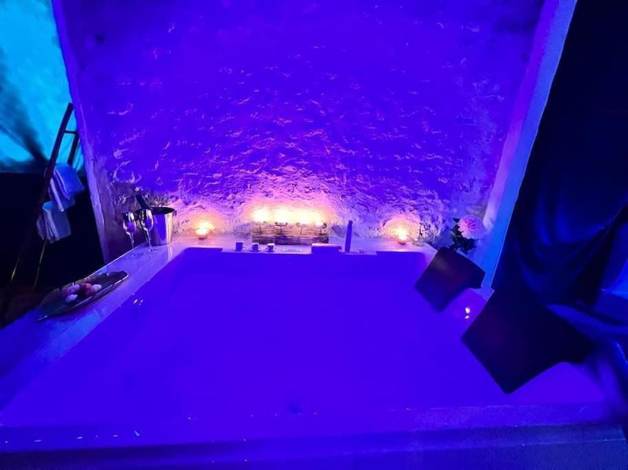 Suite Romance - Jacuzzi Море-сюр-Луен Екстер'єр фото